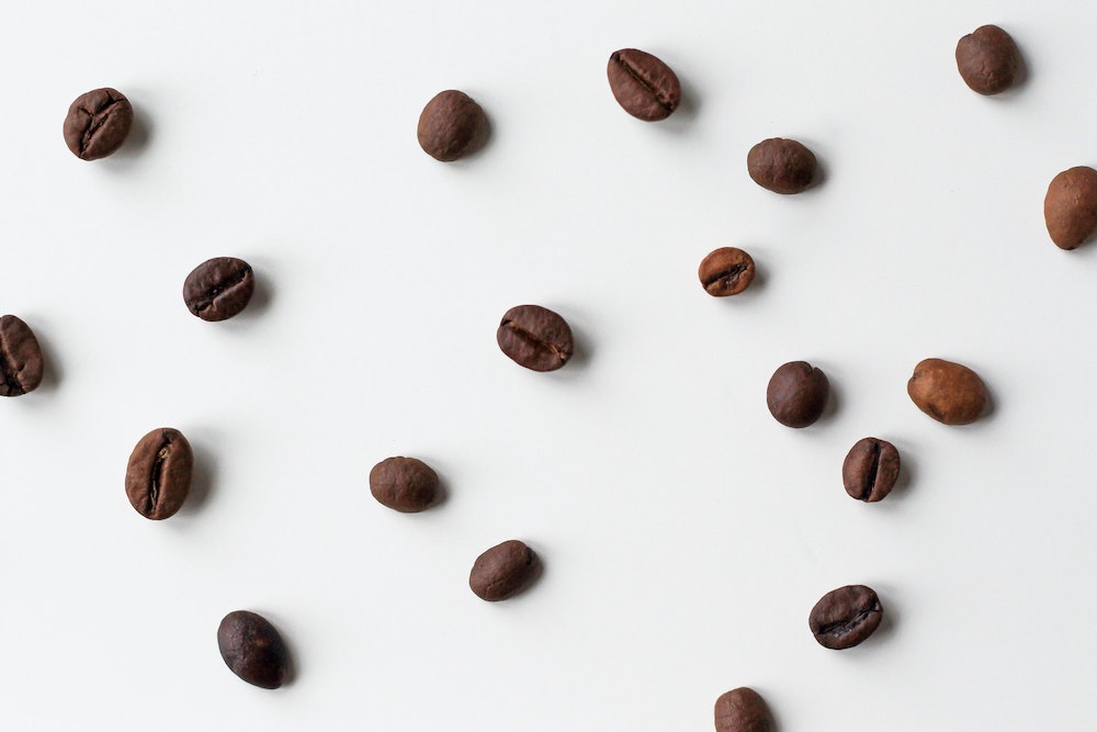 咖啡豆中多少咖啡因？