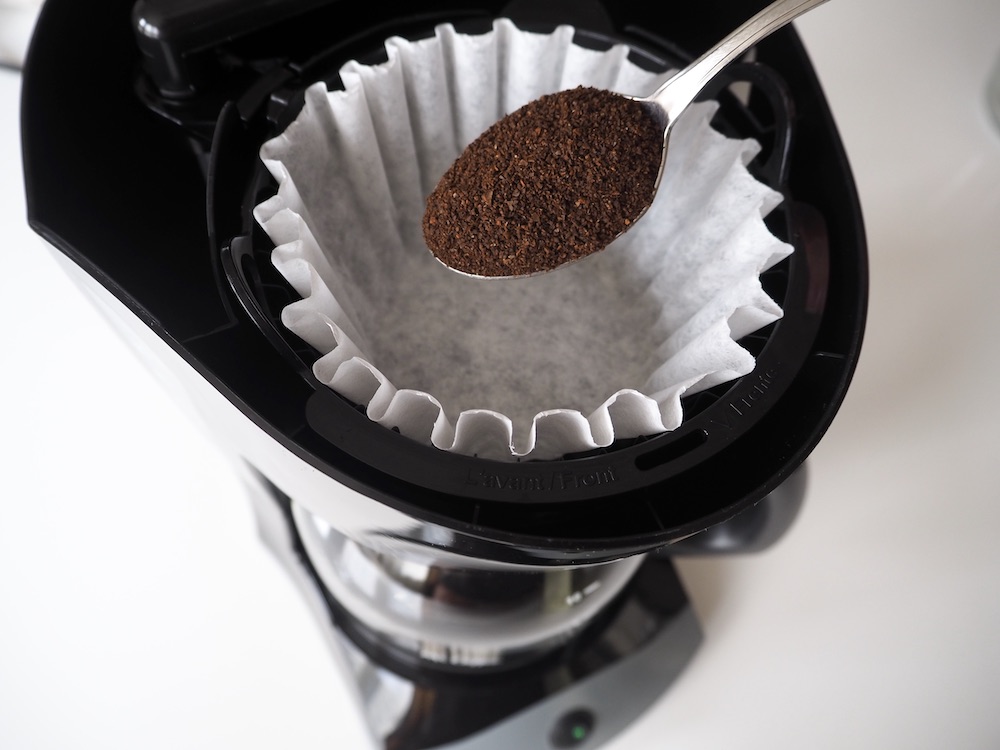 滴滤咖啡机中的浓缩咖啡渣