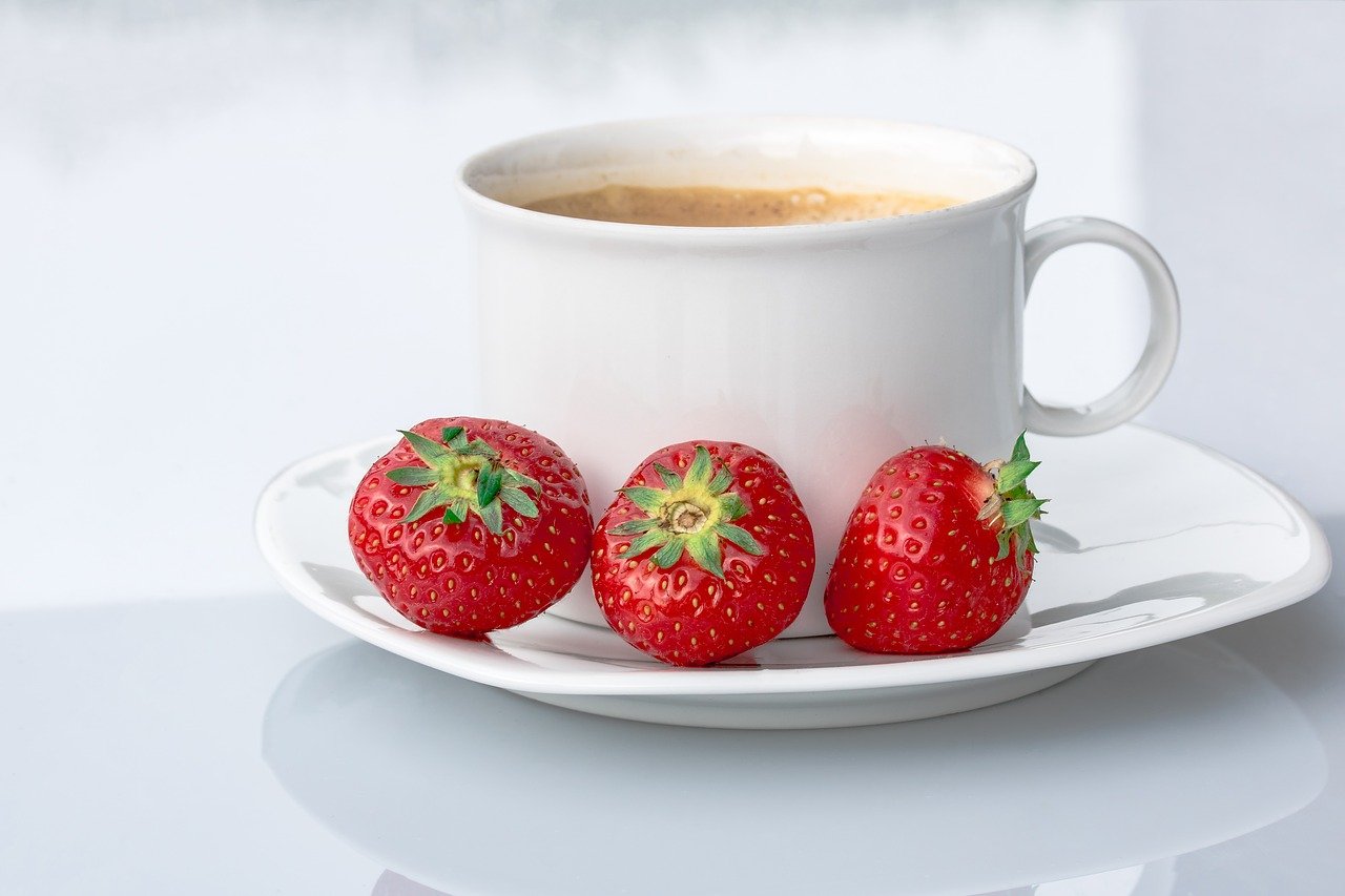 草莓和咖啡